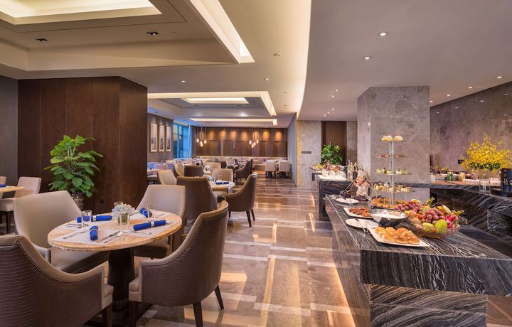 Imagen de los interiores del Hotel Hilton Urumqi. Foto 15