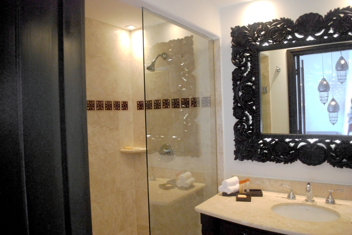 Imagen de la habitación del Hotel Hilton Vacation Club Cabo Azul Los Cabos. Foto 5