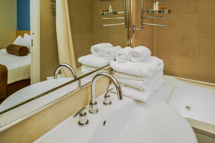 Imagen de la habitación del Hotel Hilton Vacation Club Crescent On South Beach Miami. Foto 6