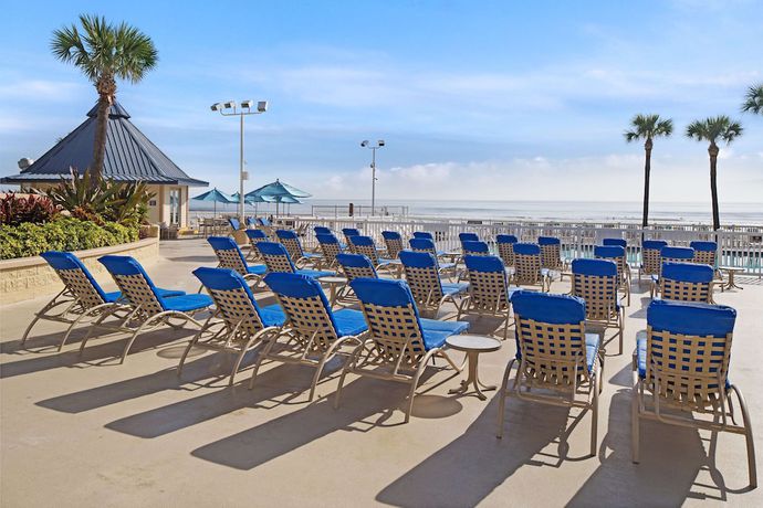 Imagen de la piscina del Hotel Hilton Vacation Club Daytona Beach Regency. Foto 19