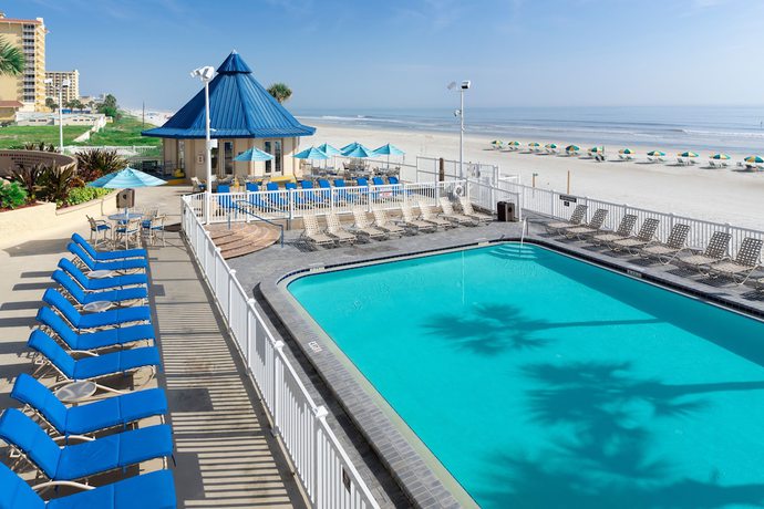 Imagen de la piscina del Hotel Hilton Vacation Club Daytona Beach Regency. Foto 20