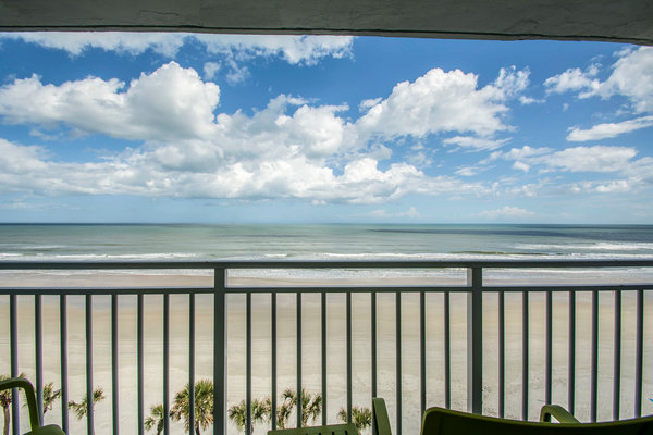 Imagen de la piscina del Hotel Hilton Vacation Club Daytona Seabreeze Daytona Beach. Foto 9