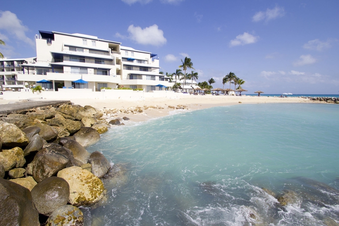Imagen de los exteriores del Hotel Hilton Vacation Club Flamingo Beach St. Maarten. Foto 12