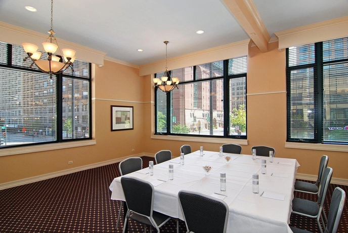 Imagen de los interiores del Hotel Hilton Vacation Club Hotel Blake Chicago. Foto 10