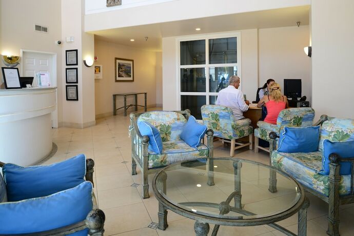Imagen general del Hotel Hilton Vacation Club Riviera Beach and Shores. Foto 11