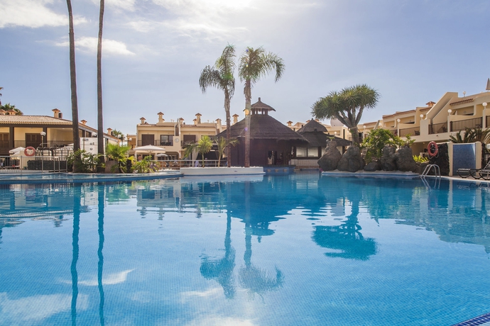 Imagen de la piscina del Hotel Hilton Vacation Club Royal Sunset Beach Club Tenerife. Foto 14
