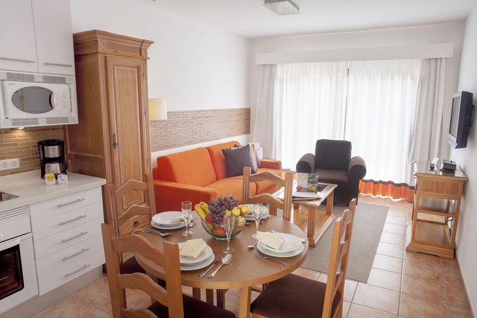 Imagen de los interiores del Hotel Hilton Vacation Club Royal Sunset Beach Club Tenerife. Foto 12