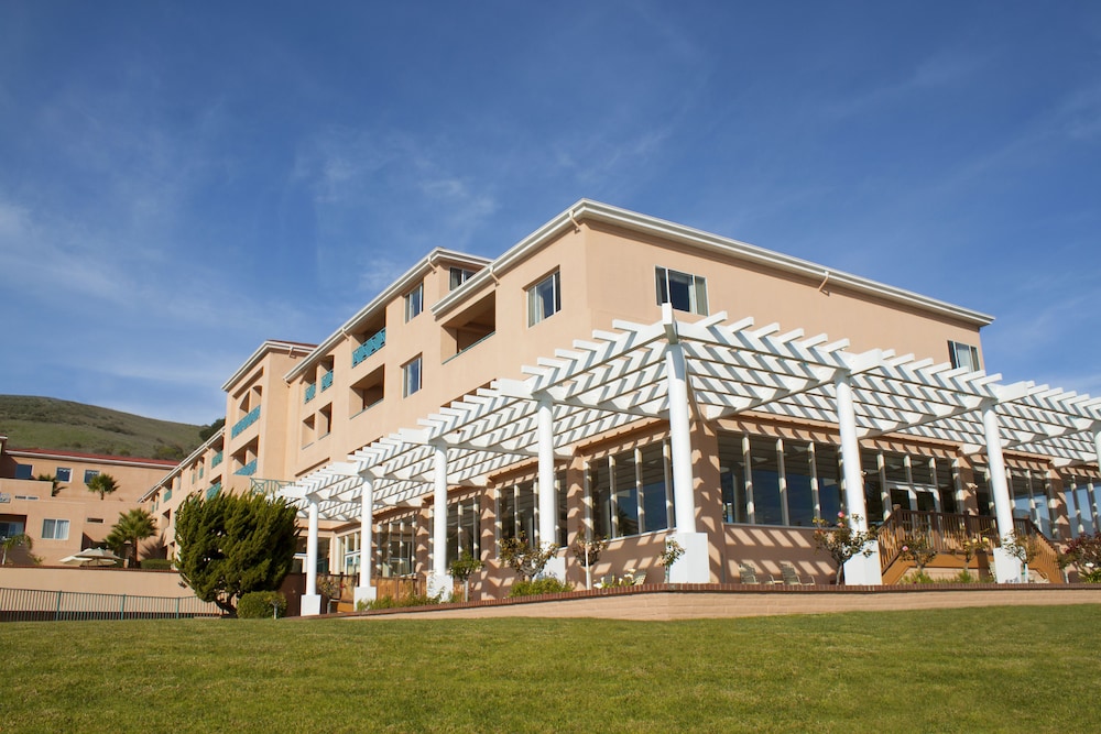 Imagen de los exteriores del Hotel Hilton Vacation Club San Luis Bay Avila Beach. Foto 13
