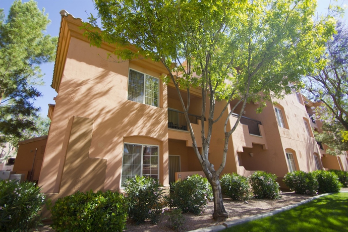 Imagen de los exteriores del Hotel Hilton Vacation Club Scottsdale Villa Mirage. Foto 8