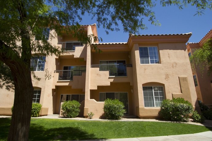 Imagen de los exteriores del Hotel Hilton Vacation Club Scottsdale Villa Mirage. Foto 11