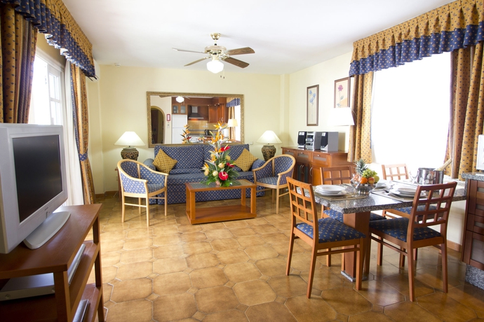 Imagen de los interiores del Hotel Hilton Vacation Club Sunset Harbour Club Tenerife. Foto 5