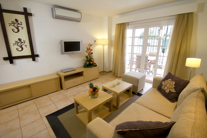 Imagen de los interiores del Hotel Hilton Vacation Club Sunset Harbour Club Tenerife. Foto 6