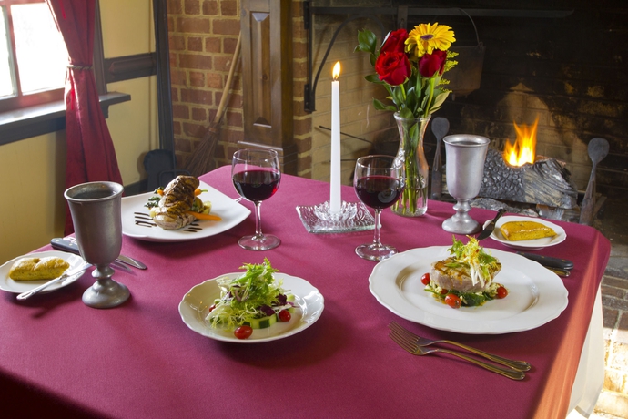 Imagen del bar/restaurante del Hotel Hilton Vacation Club The Historic Powhatan Williamsburg. Foto 4