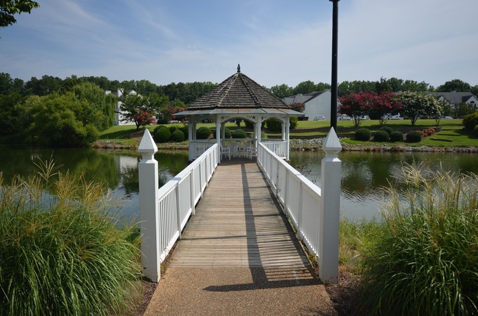 Imagen de los exteriores del Hotel Hilton Vacation Club The Historic Powhatan Williamsburg. Foto 10