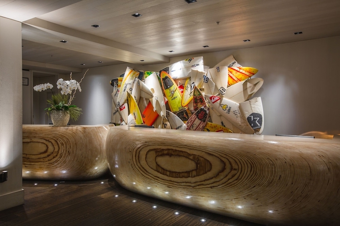 Imagen de los interiores del Hotel Hilton Vacation Club The Modern Honolulu. Foto 15