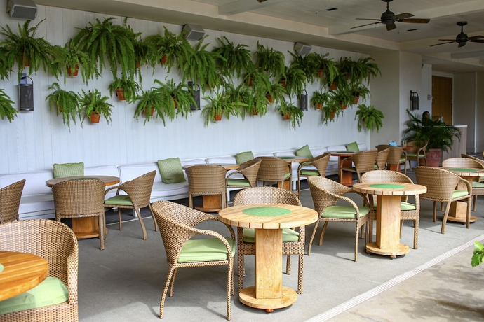 Imagen del bar/restaurante del Hotel Hilton Vacation Club The Modern Honolulu. Foto 2