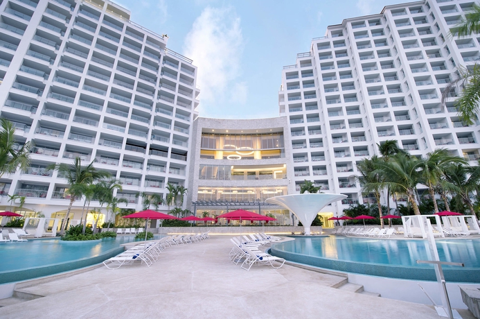 Imagen de la piscina del Hotel Hilton Vallarta Riviera All-inclusive Resort, Puerto Vallarta. Foto 16