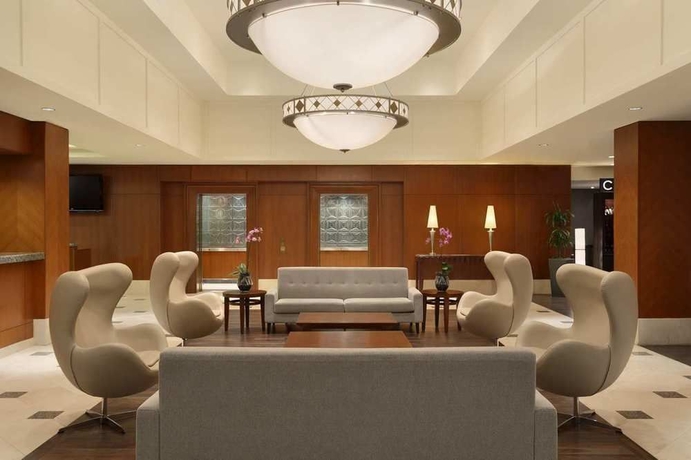 Imagen de los interiores del Hotel Hilton Vancouver Airport. Foto 16