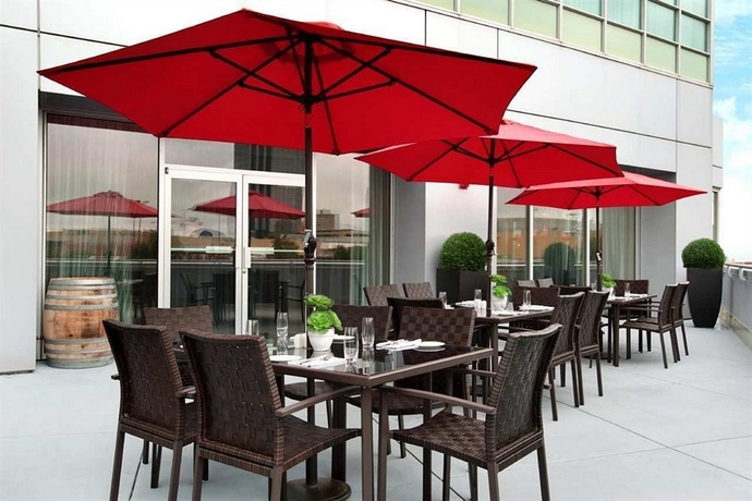 Imagen general del Hotel Hilton Vancouver Metrotown. Foto 9