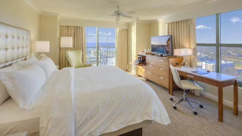 Imagen de la habitación del Hotel Hilton Virginia Beach Oceanfront. Foto 3