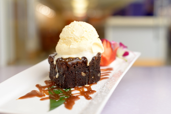 Imagen del bar/restaurante del Hotel Hilton Waikiki Beach. Foto 10