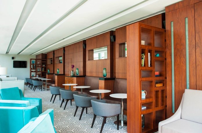 Imagen de los interiores del Hotel Hilton Warsaw City. Foto 9