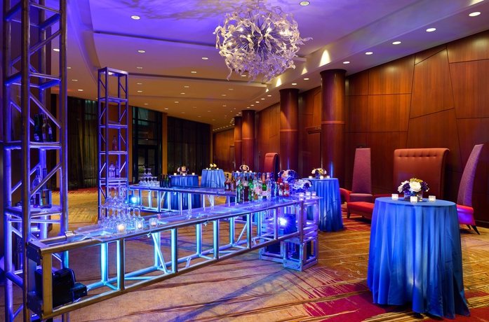 Imagen de los interiores del Hotel Hilton Washington Dulles Airport. Foto 11