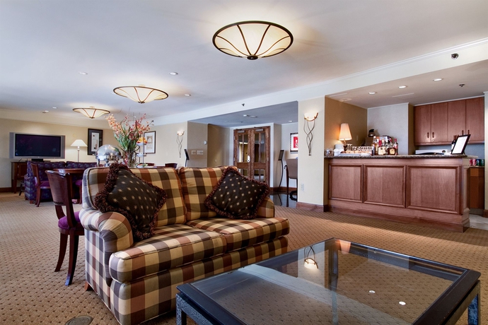 Imagen de los interiores del Hotel Hilton Washington Dulles Airport. Foto 13