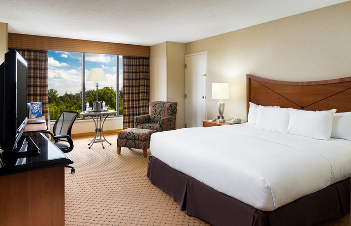 Imagen de la habitación del Hotel Hilton Washington Dulles Airport. Foto 8