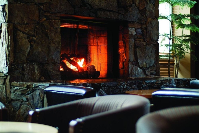 Imagen de los interiores del Hotel Hilton Whistler Resort and Spa. Foto 9