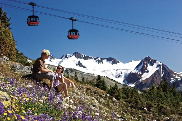 Imagen general del Hotel Hilton Whistler Resort and Spa. Foto 2