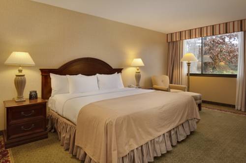 Imagen de la habitación del Hotel Hilton Woodcliff Lake. Foto 5