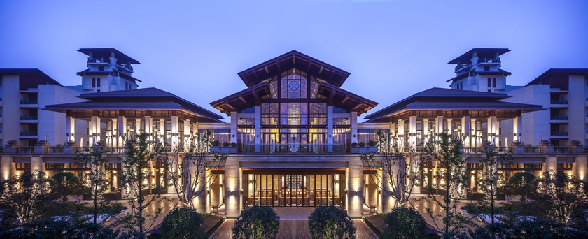 Imagen de los exteriores del Hotel Hilton Wuhan Optics Valley. Foto 8