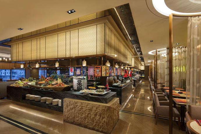 Imagen del bar/restaurante del Hotel Hilton Xiamen. Foto 4