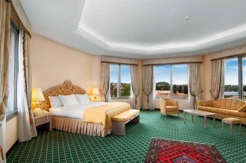 Imagen de la habitación del Hotel Hilton Yaounde. Foto 3