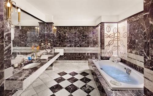 Imagen de la habitación del Hotel Hilton Yaounde. Foto 8