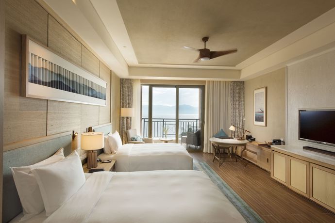 Imagen de la habitación del Hotel Hilton Yuxi Fuxian Lake. Foto 7