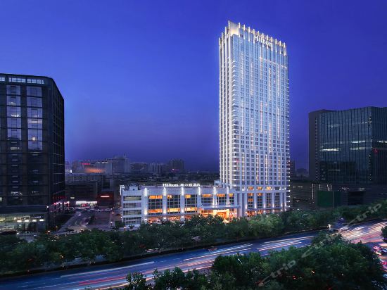 Imagen general del Hotel Hilton Zhengzhou. Foto 12