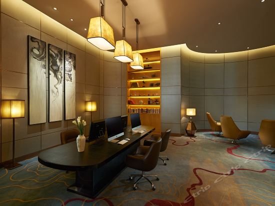 Imagen general del Hotel Hilton Zhengzhou. Foto 7