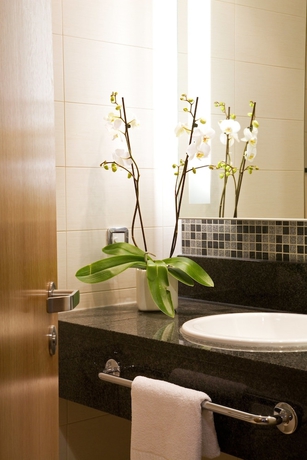 Imagen de la habitación del Hotel Hilton Zhongshan Downtown. Foto 10