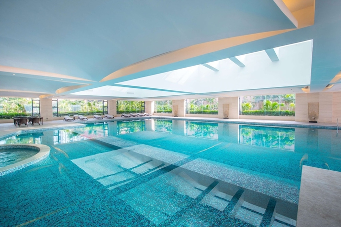 Imagen de la piscina del Hotel Hilton Zhongshan Downtown. Foto 19