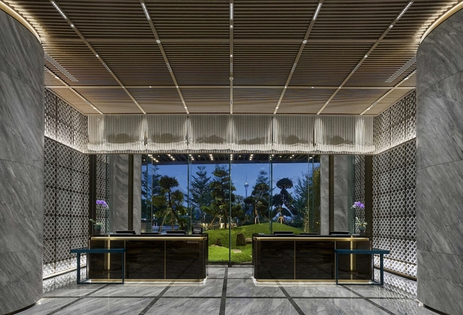 Imagen de los interiores del Hotel Hilton Zhuhai. Foto 18