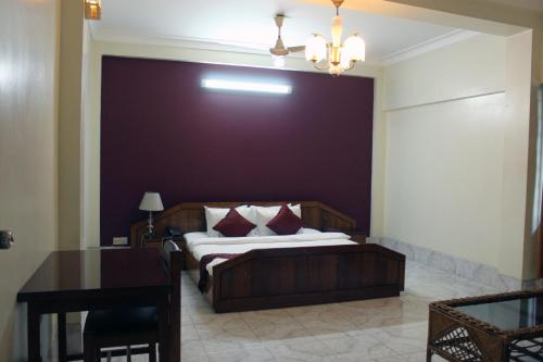 Imagen de la habitación del Hotel Hiltown. Foto 17