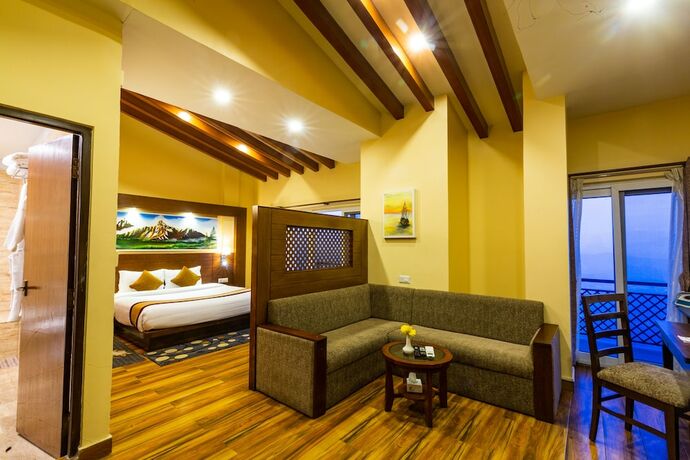 Imagen de la habitación del Hotel Himalaya Drishya Resort. Foto 19