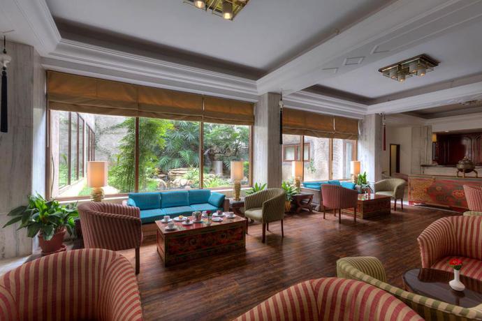 Imagen de los interiores del Hotel Himalaya. Foto 15