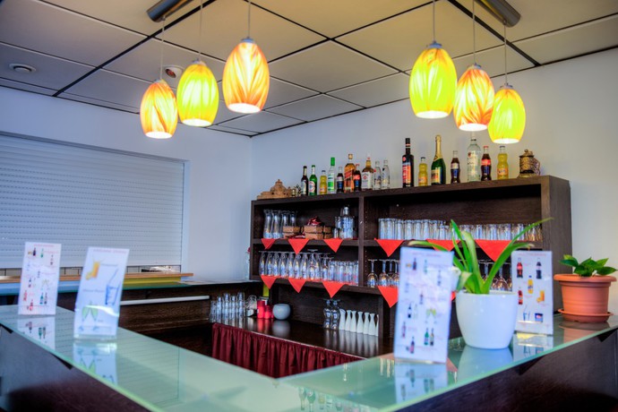 Imagen del bar/restaurante del Hotel Himalaya Frankfurt City Messe. Foto 2