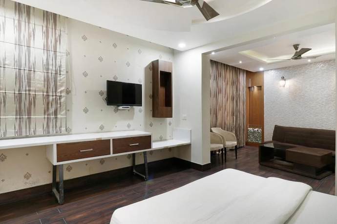 Imagen de la habitación del Hotel Himalaya, Haridwar. Foto 4