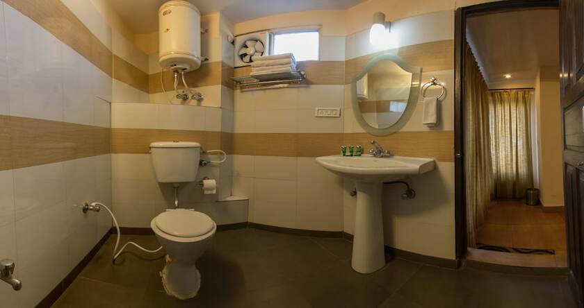 Imagen de la habitación del Hotel Himalaya, Nainital. Foto 27