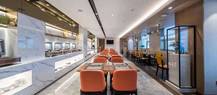 Imagen del bar/restaurante del Hotel Himalaya Serviced Residences Nankai Tianjin. Foto 15