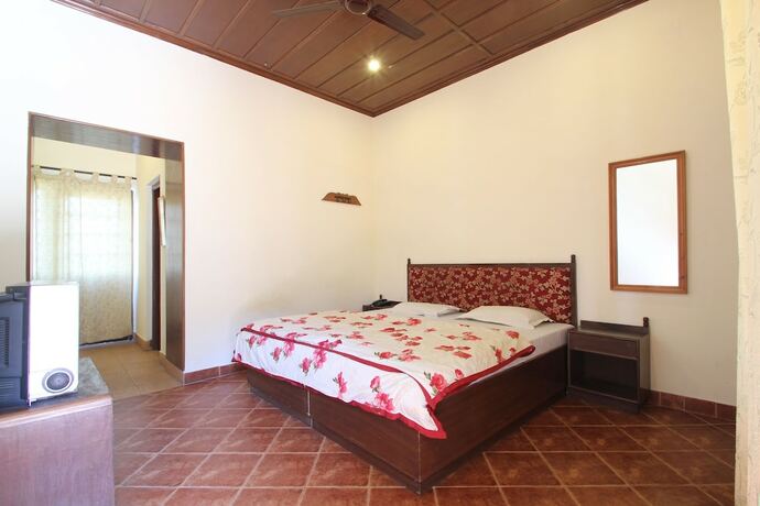 Imagen de la habitación del Hotel Himalayan Club. Foto 21